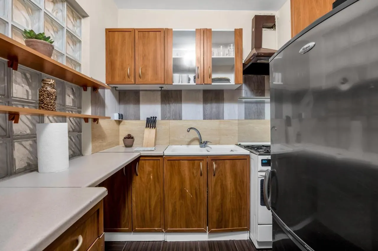 2Br Apt Metro Railwaystation Varsavia Polonia